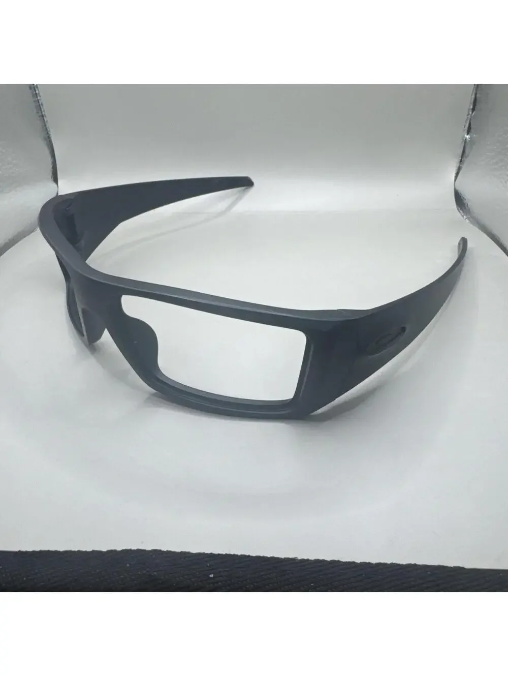 Oakley Heliostat Matte Black Frame (No Icons)